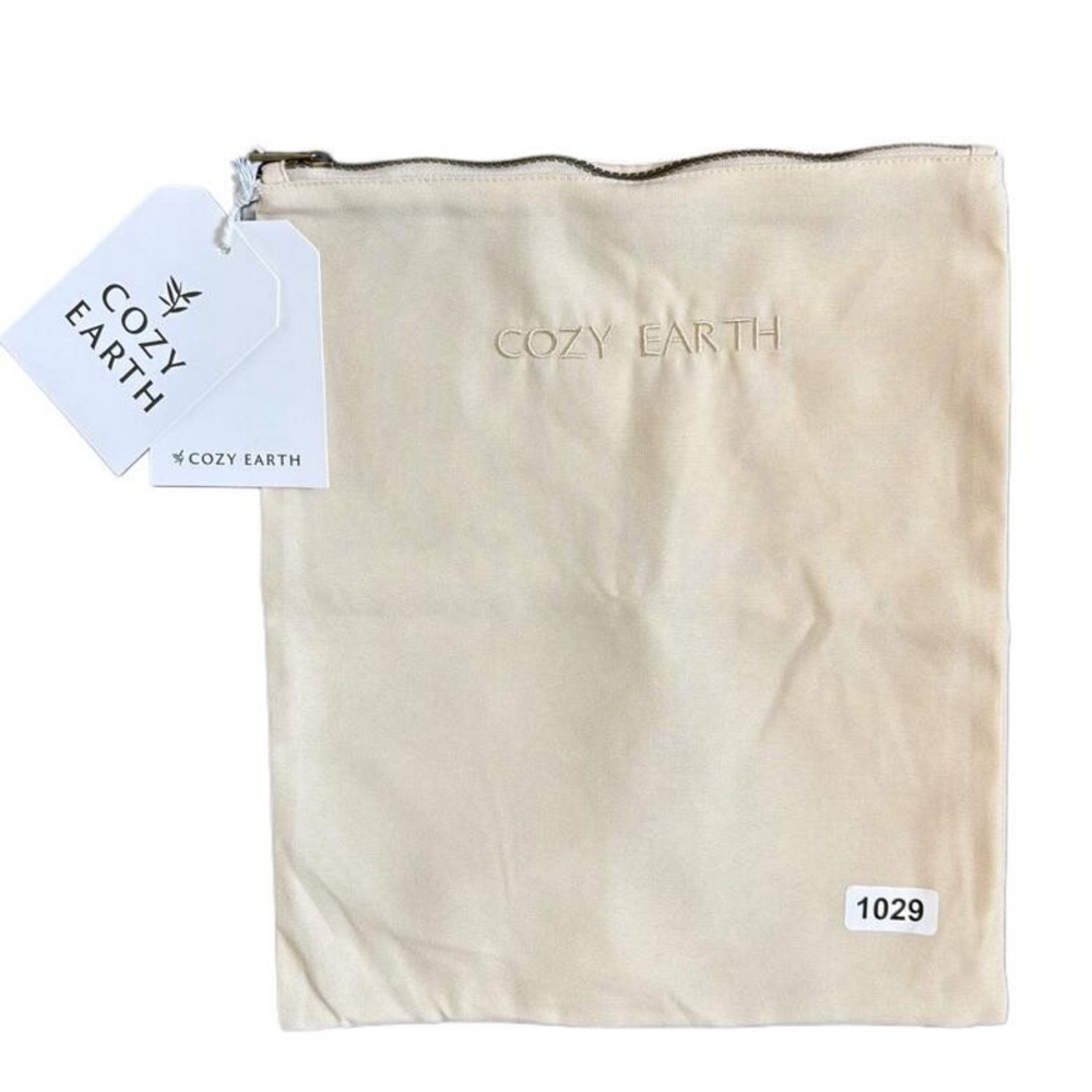 Cozy Earth Tan Travel Bag